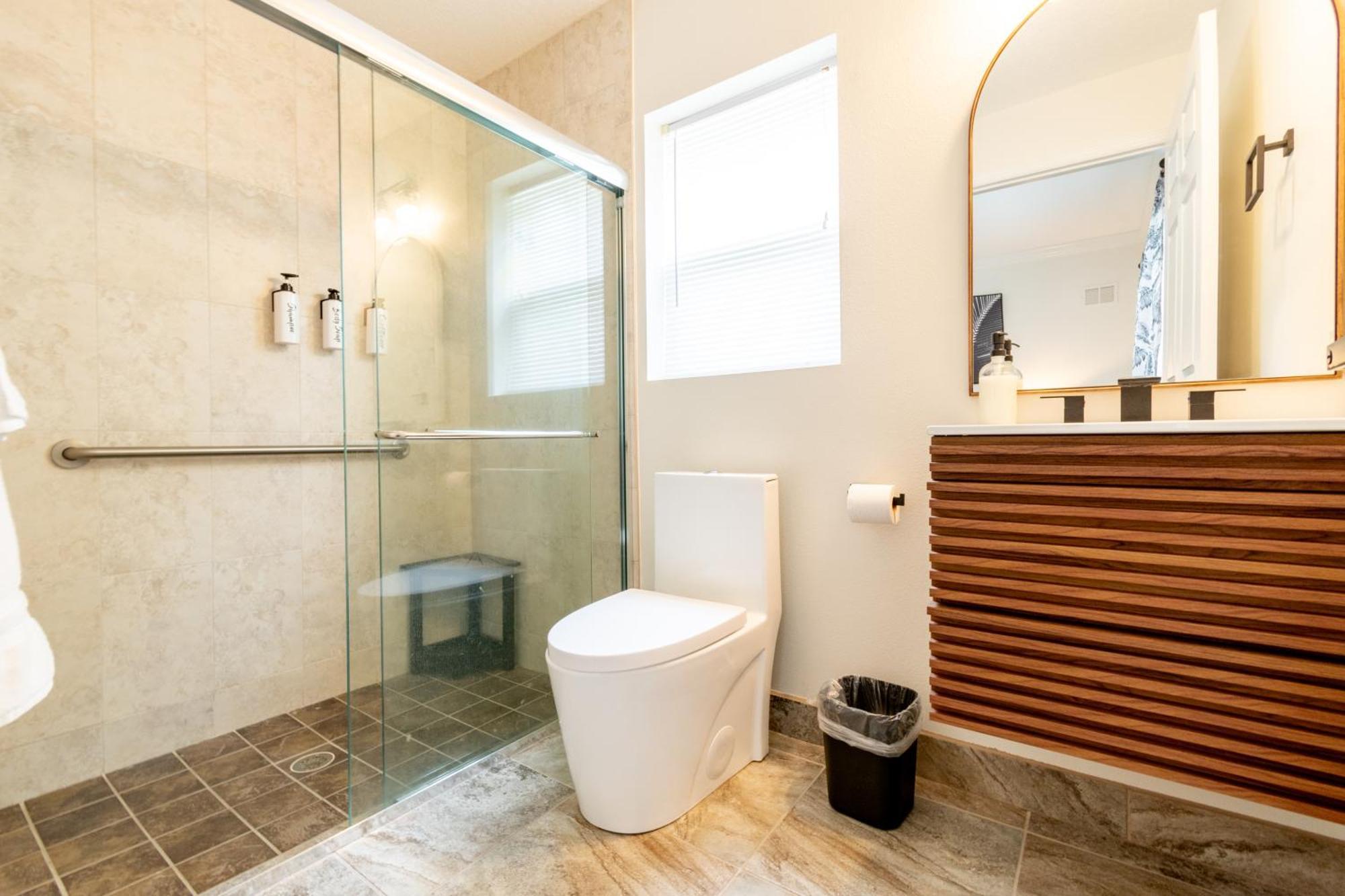شاطئ كوكوا Sole Suite #1-2 Min To Beach-Patio & Courtyard المظهر الخارجي الصورة