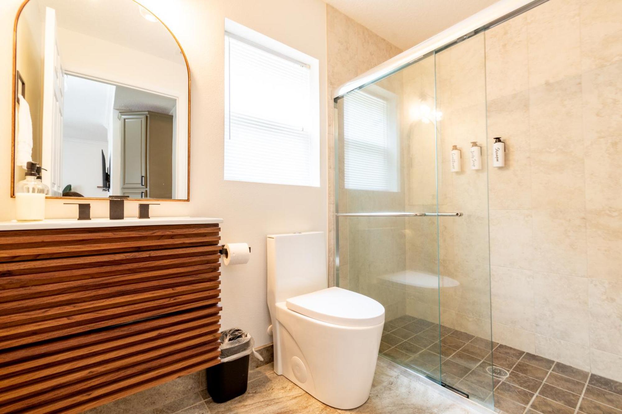 شاطئ كوكوا Sole Suite #1-2 Min To Beach-Patio & Courtyard المظهر الخارجي الصورة